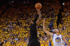 雄鹿队字母哥与维金斯交易传闻：NBA新赛季焦点组合